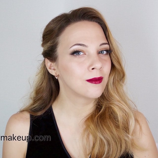 #makeup #makeuptutorial #nakedurbandecay #nakedpalette #beautyblogger #beautyblog #holidayseason #makeup #makeuptutorial #beautyblog #beautyblogger #newyearmakeup #newyearmakeup2016 in Sand Diego, CA