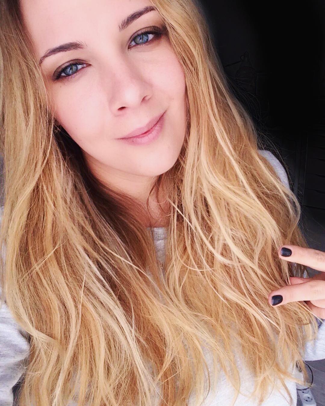 #hairtexture and #smokyeyes #makeupoftheday #sundaymakeup thanks @hair_by_zolotaya for the technique?❤️ #hairstyle #texture #makeup #selfie #beautyblog #muah #mua #hairtexture #makeupartistkiev #stylistkiev @hudabeauty @artak_hairstylist @hair.video @hairstylesvideo @styleartists @hair_tour @hair.postz @guerlain in Sand Diego, CA