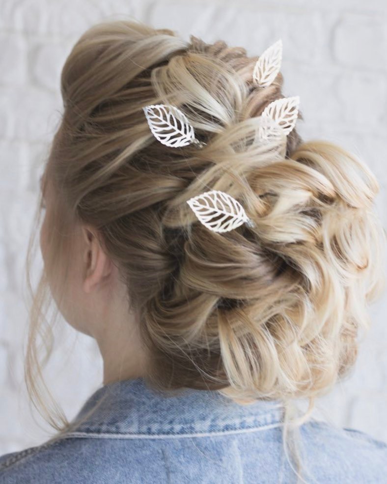 I'm all for growth and improvement! On April 30th and May 1st, I attended an intensive hair styling workshop with Sasha Yesenina, @sasha__esenina, a master and instructor from @elstile (Moscow), where I learned new "tricks" for creating stylish and trendy wedding and evening hairstyles. Thanks to the organizers @mkartbeauty, I'm once again very satisfied with their work! A big thank you to my model @mcuwka for her time and hair! The hair accessories were custom-made by @prykrasa_. In the photo, you can see the hairstyle I created during the practical session applying what I learned. #есенинамккиев #mkartbeauty #hairstyle #стилисткиев #свадебныйстилисткиев in Sand Diego, CA