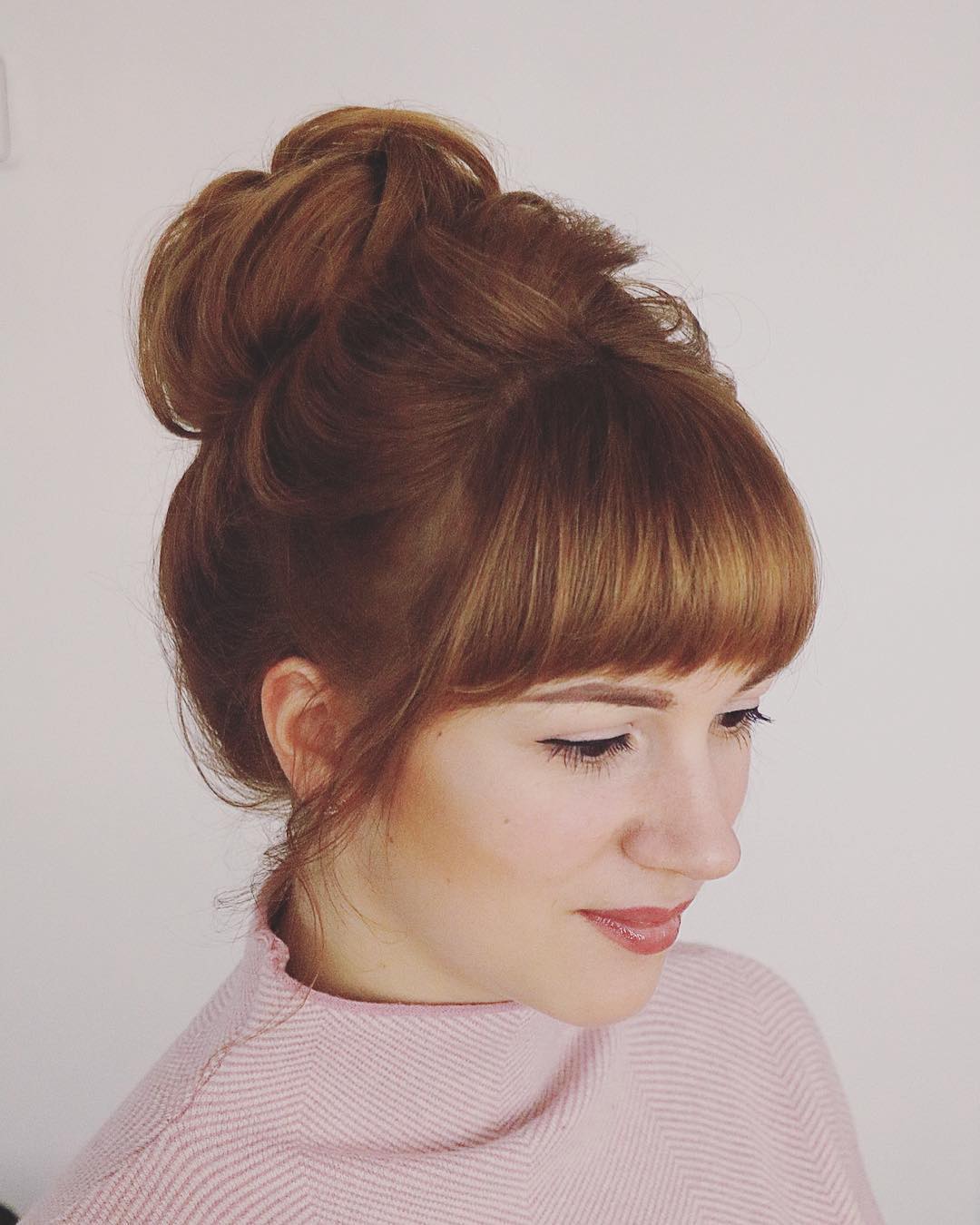 Hairstyle: @vika_komarik viktoriamakeup.com ??? #hairstyle #highbun #weddinghairstyle #stylist #stylistsinKyiv #makeupartist #hair #hairupdo #weddinghair @art4studio @elstile in Sand Diego, CA