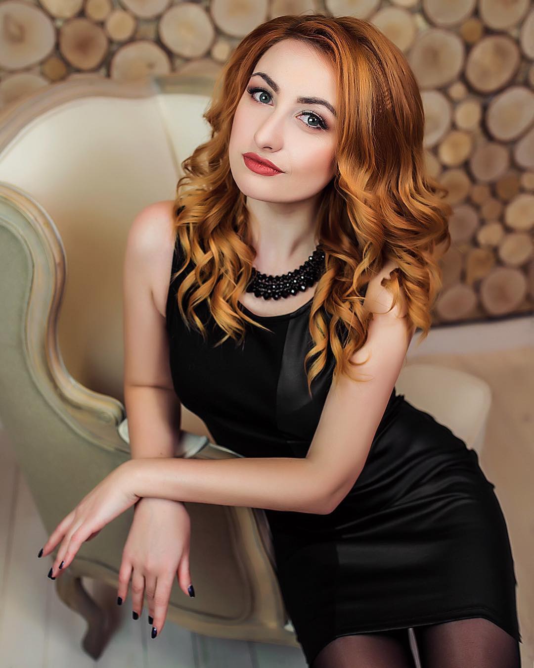 It's nice to get photos from you! #Makeup and #hairstyle: @vika_komarik #makeup #hairstyle #curls in Sand Diego, CA