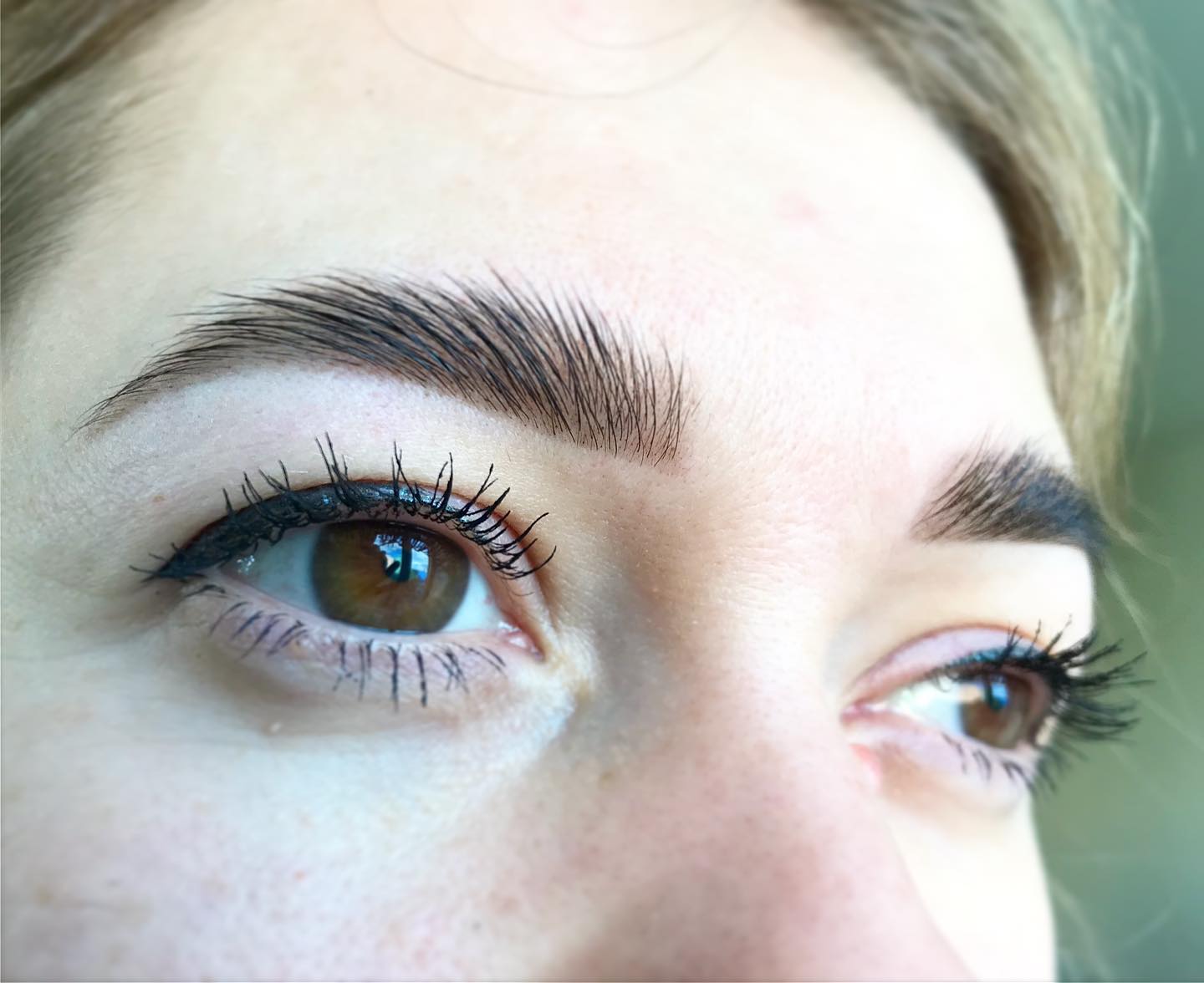 Eyebrow shaping and tinting with henna @BrowHenna ? #browsinkiev in Sand Diego, CA