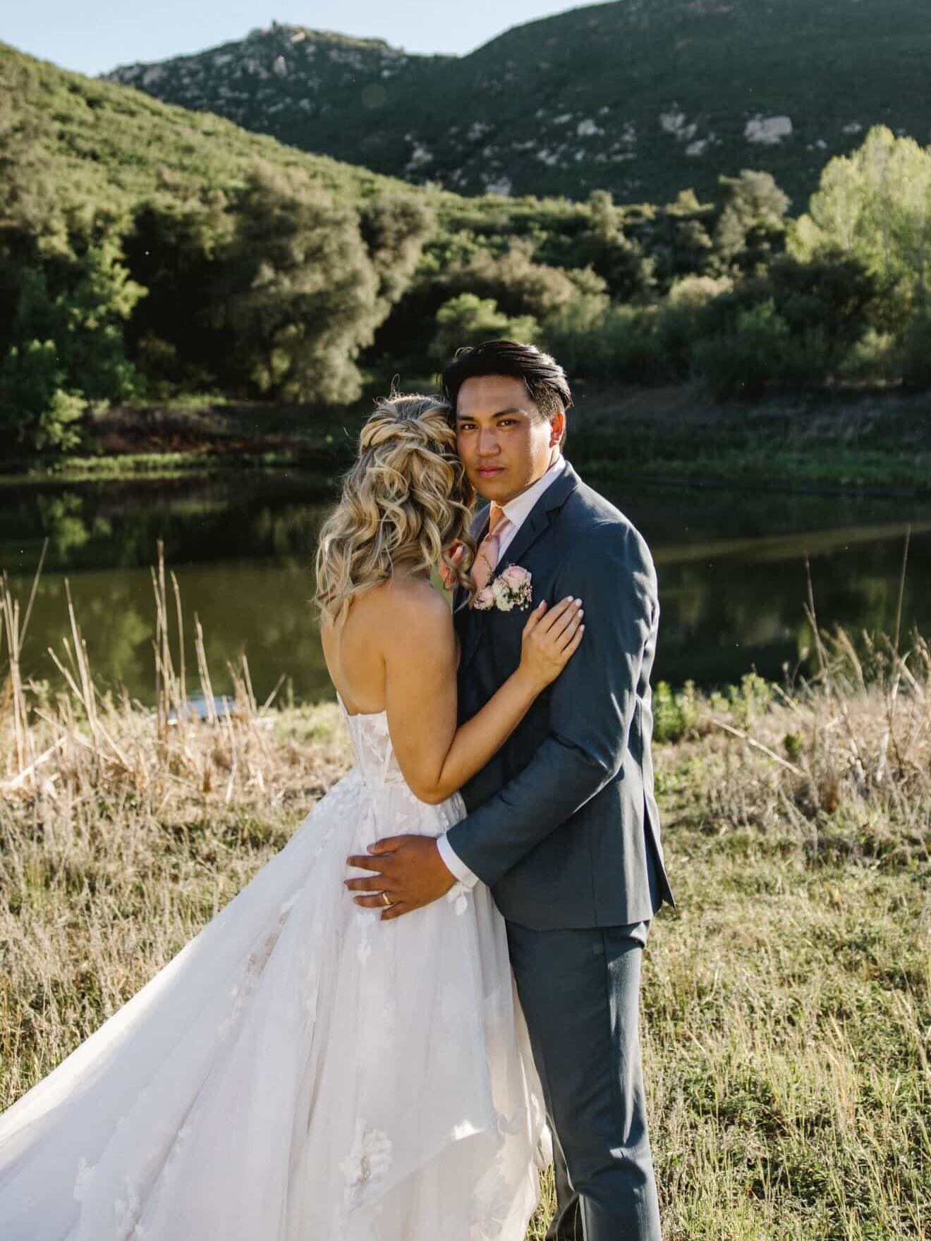 Soft, natural, long-lasting looks for your special day 🤍

Makeup @karolina__makarenko ✨
Hairstyle @vika_komarik ✨
Beautiful bride @sawyergrace ✨

#sandiegowedding #bridalmakeup #bridalhair #softglam #weddingbeauty in Sand Diego, CA